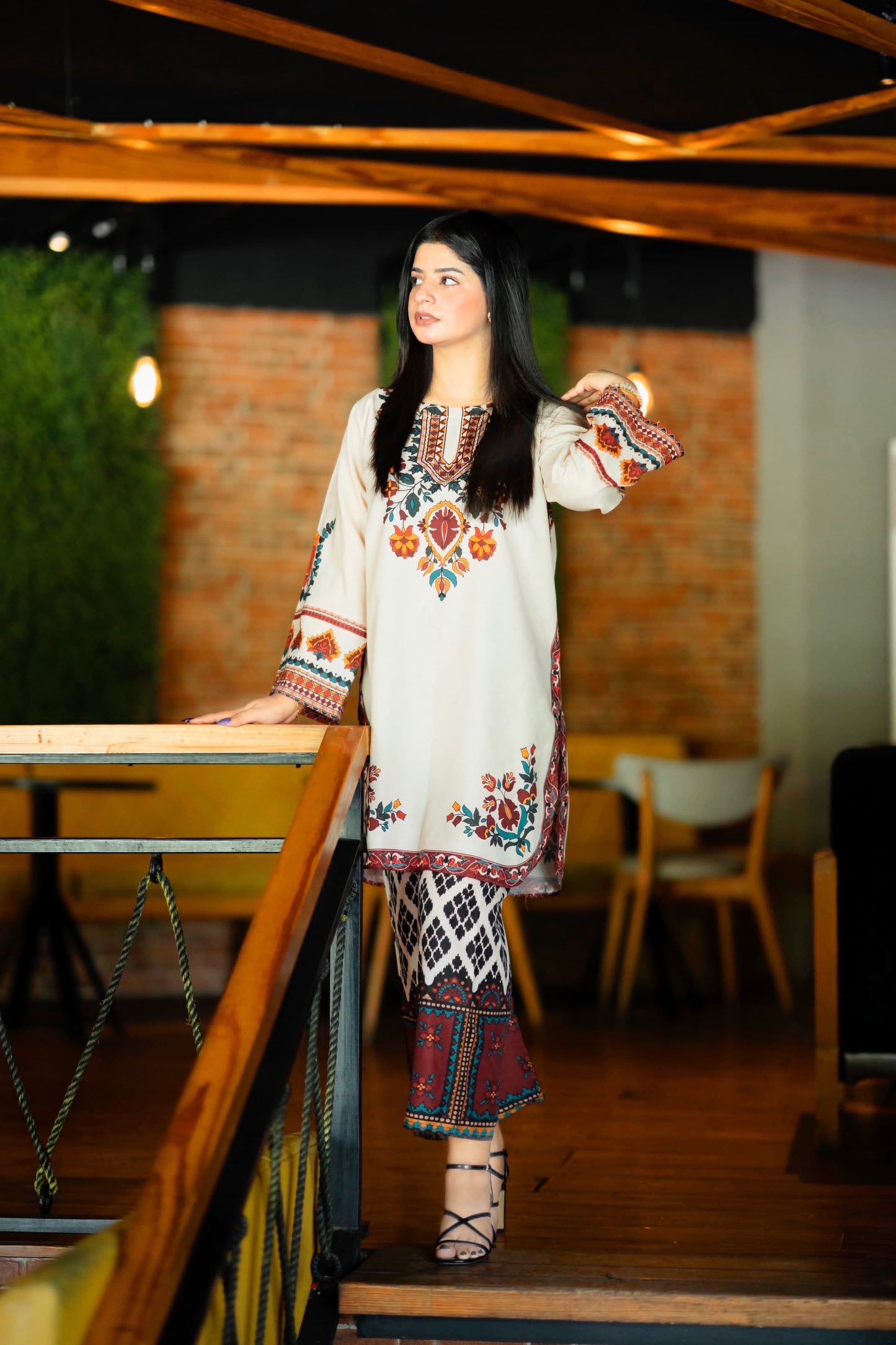 Comfitwears MEERUB DIGITAL PRINTED 2PC