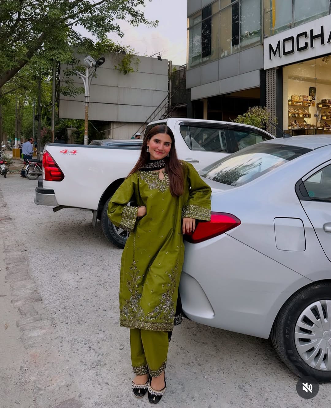 MAYAL EMBROIDERY 3PC