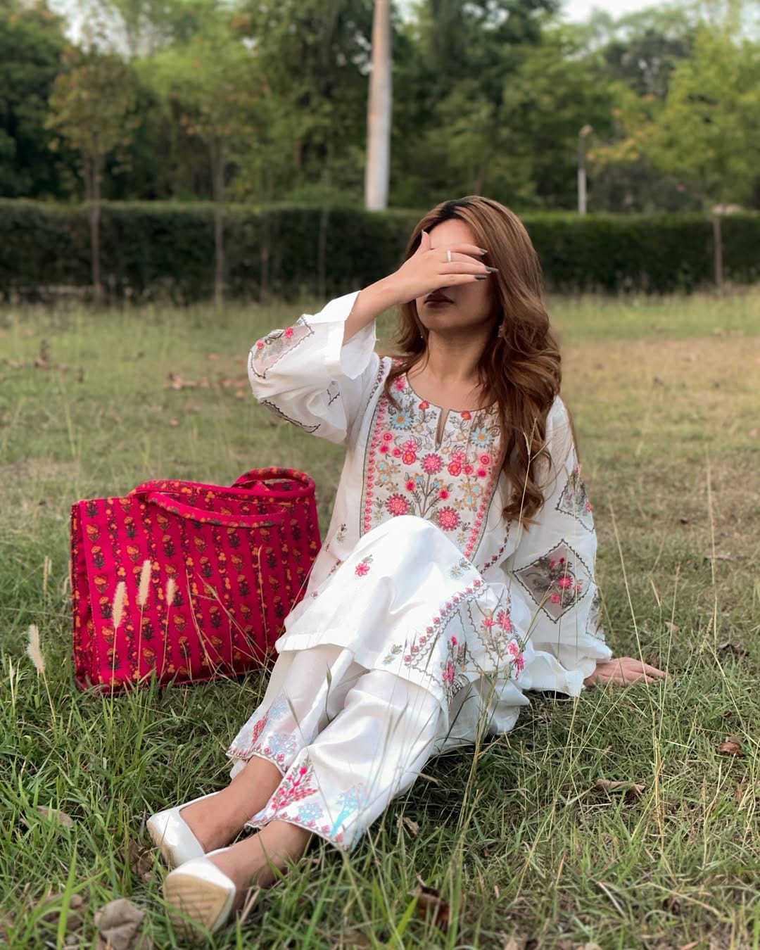 Comfitwears WHITE DOVE EMB 2PC