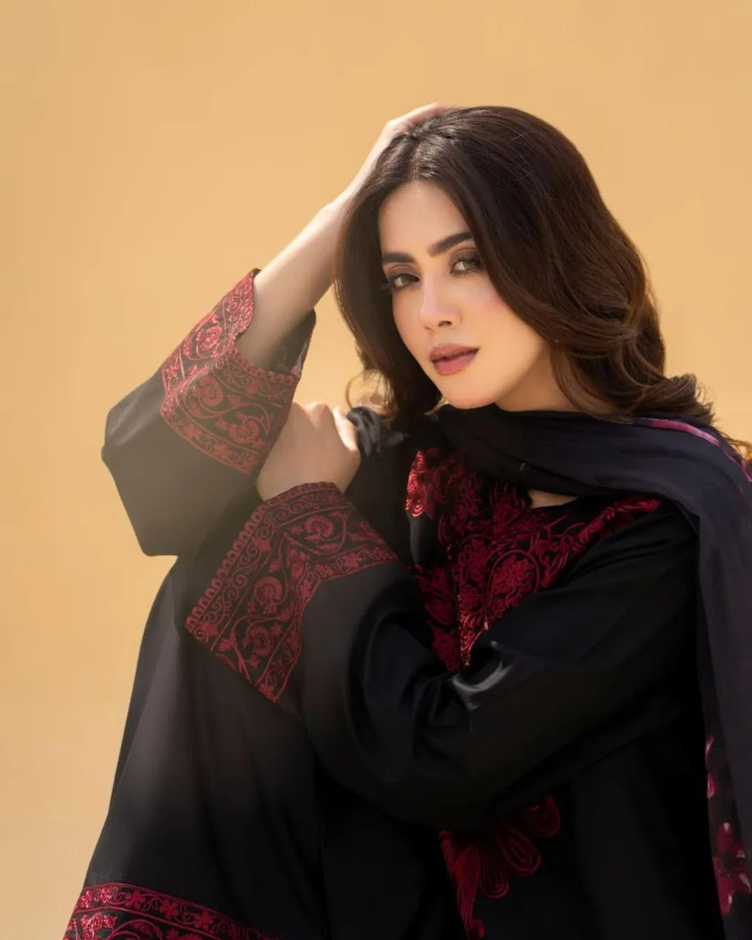*MAHI-NOOR EMBROIDERY 3PC*